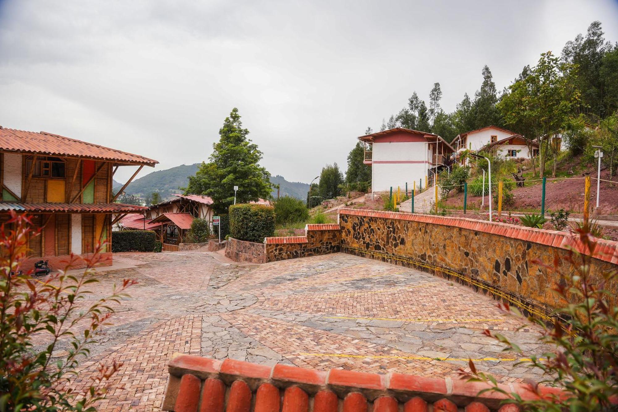 Hotel Campestre Inaoska Ecospa Нобса Экстерьер фото
